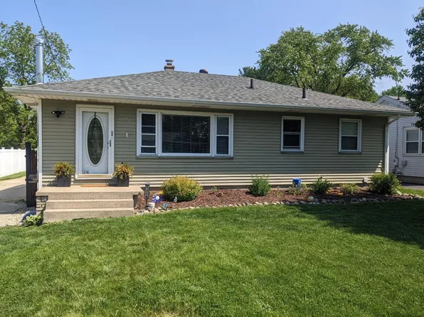 1216 E Hickey St, Hobart, IN 46342