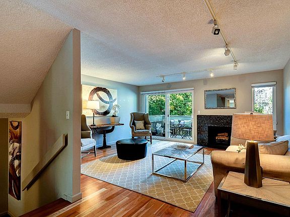 4th image of 684 Clarendon Ave