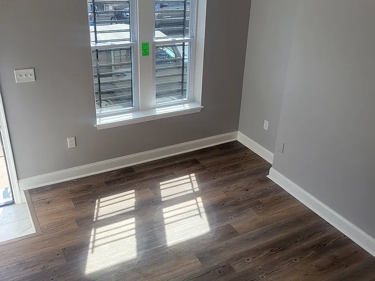 3440 Mount Pleasant Ave — Photo 12