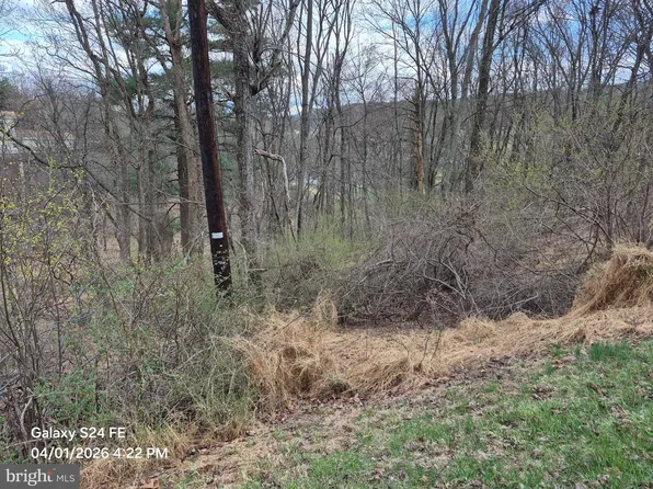 988 Horseman Dr, Auburn, PA 17922