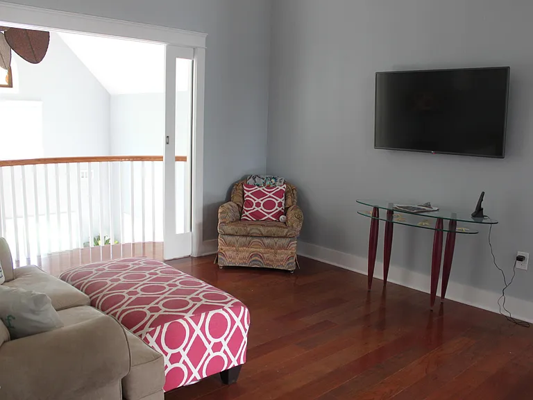 25 Riverdale Ave — Photo 15