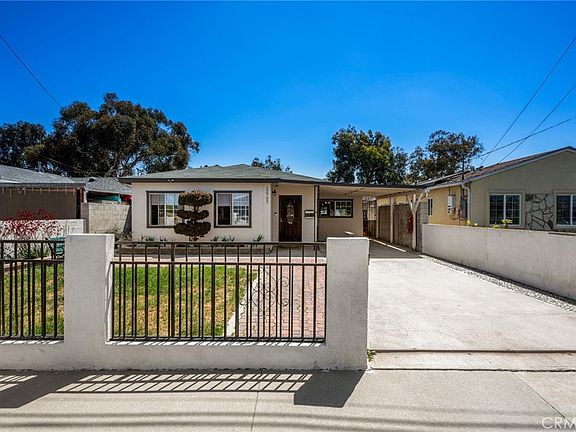 2nd image of 22702 Menlo Ave