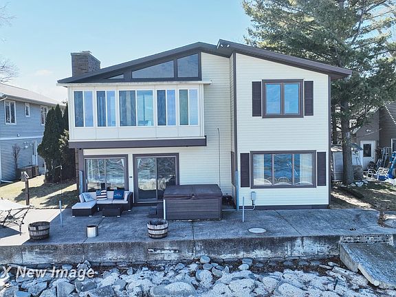 3rd image of 389 Ricoma Beach Rd