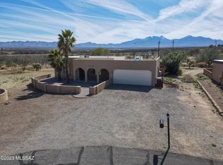 360 E Calle Herboso, Green Valley, AZ 85614
