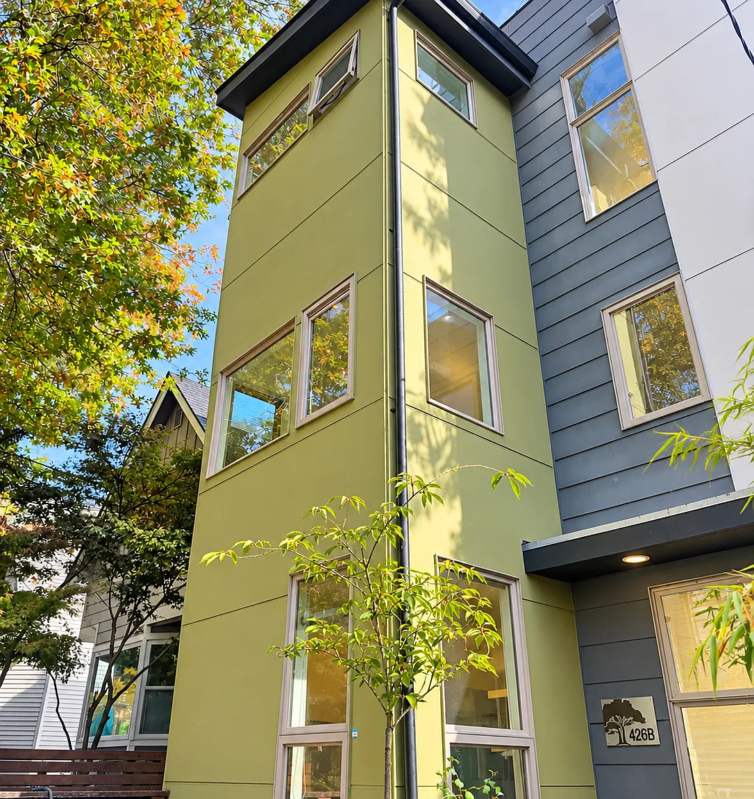 3 bed, 1265 sqft, $3,900 — Photo 1