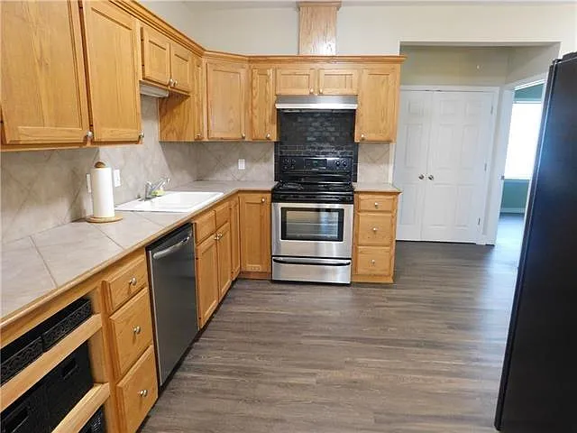 3 bed, 2.0 bath, 1330 sqft, $1,500 — Photo 4
