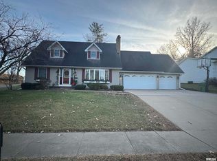 901 7th Ave N, Clinton, IA 52732
