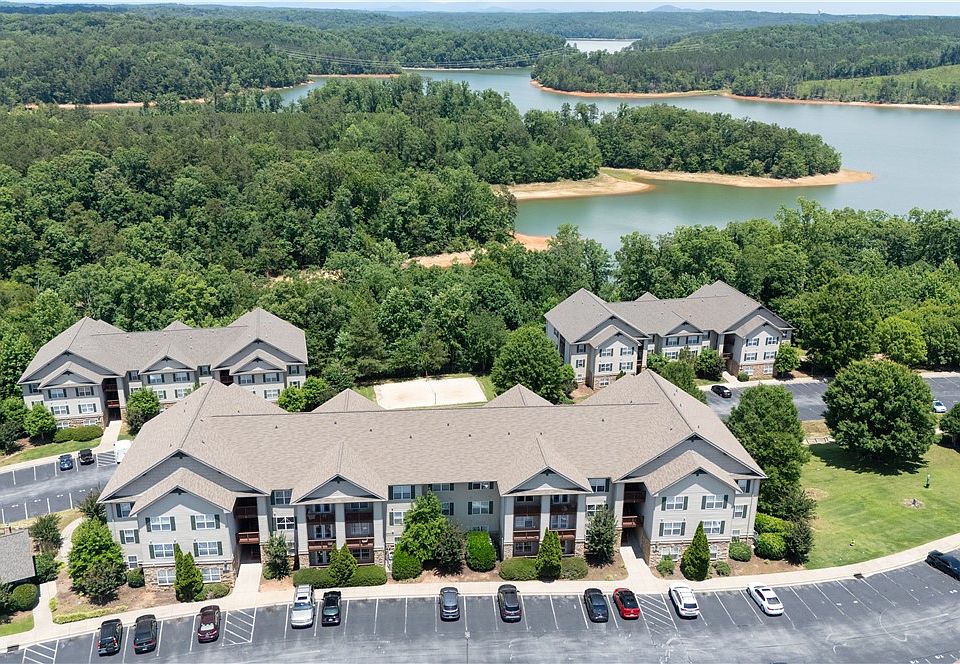 1st image of 834 Harts Cove Way