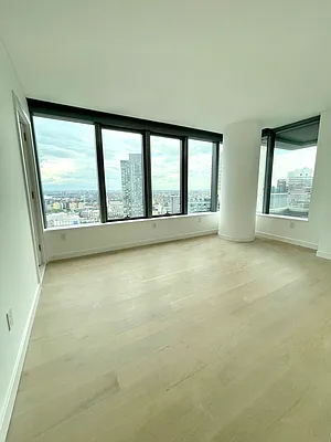 Rented by Modern Spaces | media 9