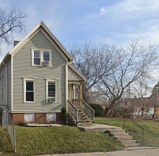 1st image of 2508A N Buffum St