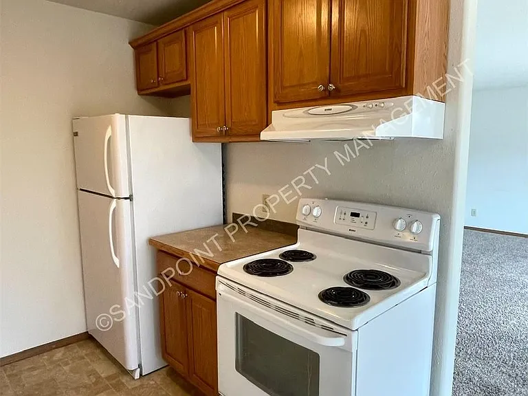 910 N Division Ave #102 — Photo 16