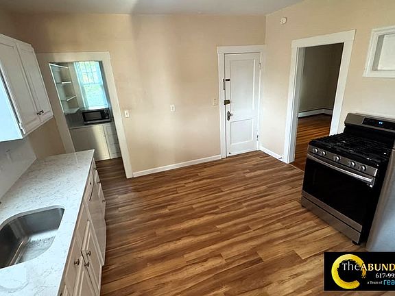 3rd image of 114 Fayerweather St #2