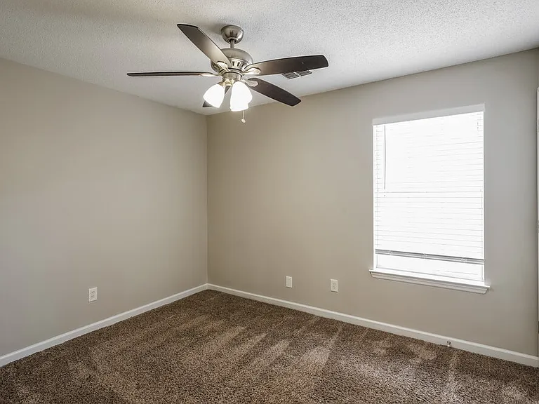 6620 Shadyview Dr — Photo 14
