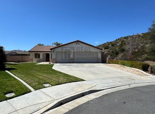 23727 Cathedral Peak Rd, Canyon Lake, CA 92587