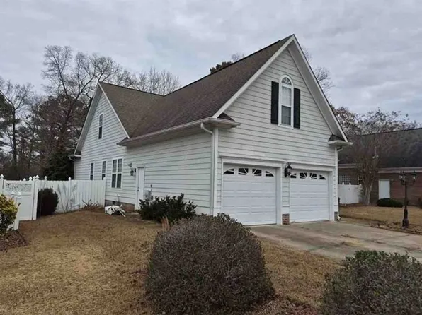 1119 Masterpiece Dr, Hope Mills, NC 28348