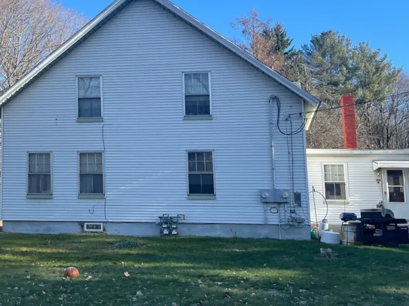 140 Pulaski St, Warren, MA 01083