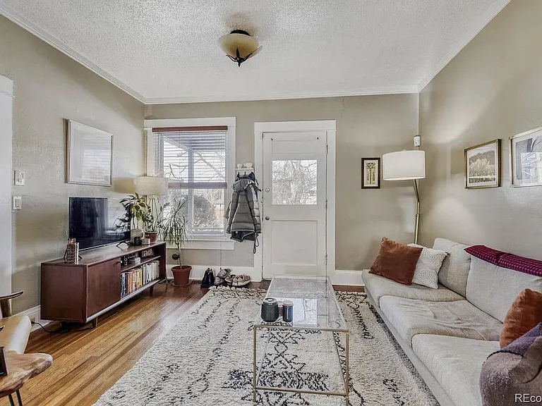 424 E Tennessee Ave — Photo 3