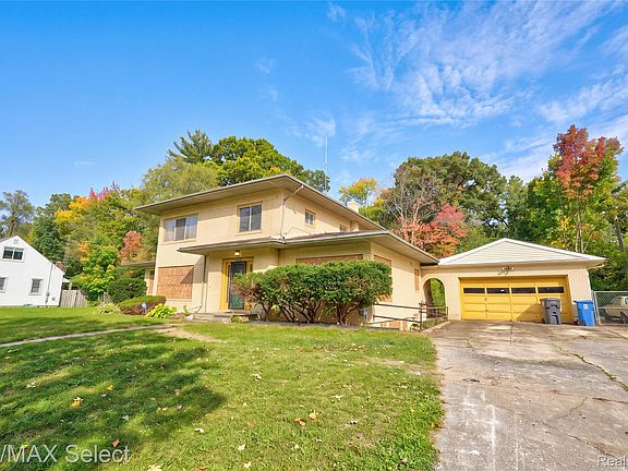 4th image of 2219 Copeman Blvd