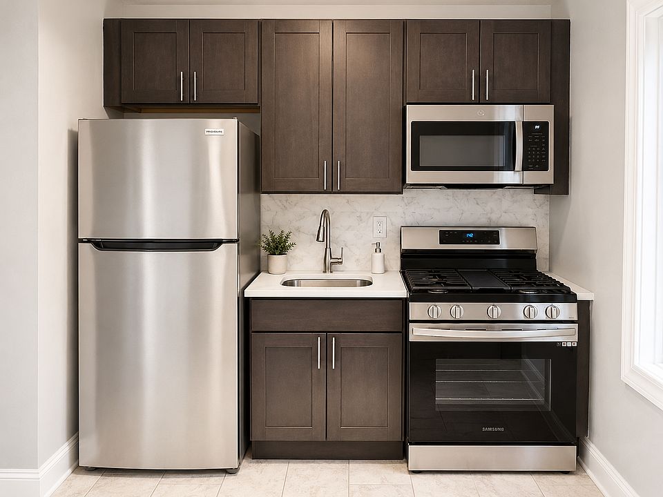 1st image of 76 Market St #1B-1Ba-925Sqft