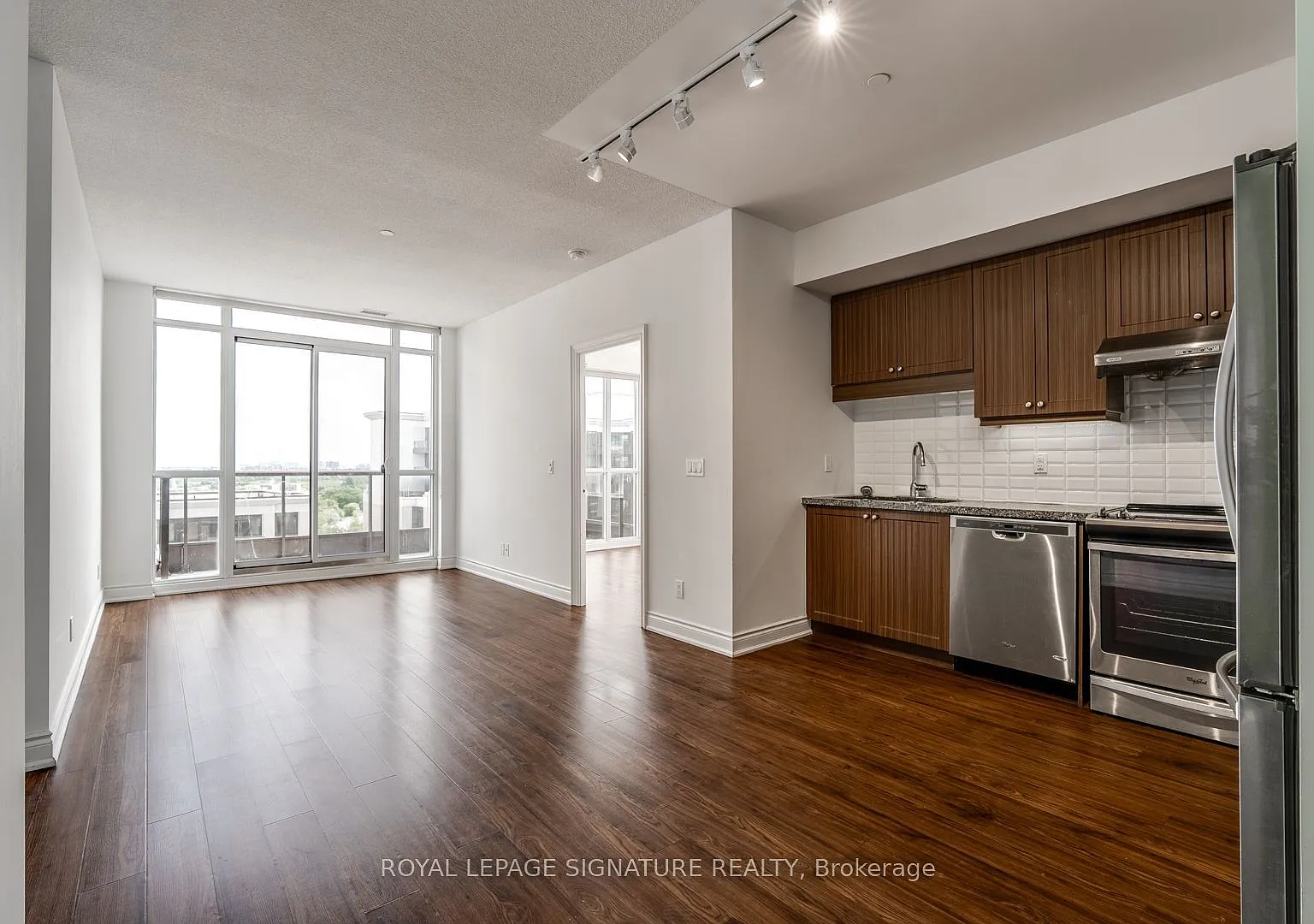 3 bed, $3,200 — Photo 3