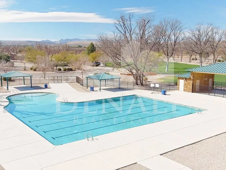 866 E Artesia Pl — Photo 32