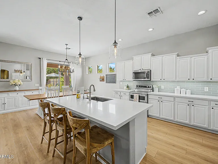 3090 E Harvard Ave — Photo 17