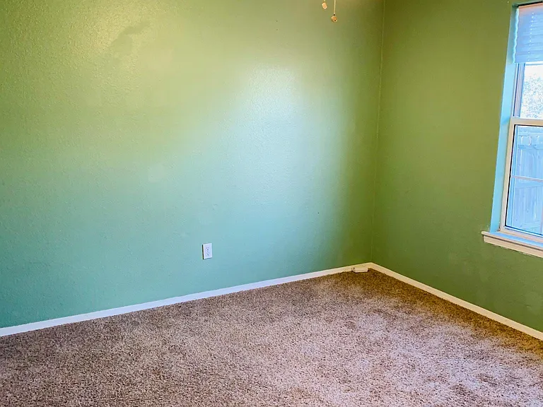 2990 W Highpoint St — Photo 11