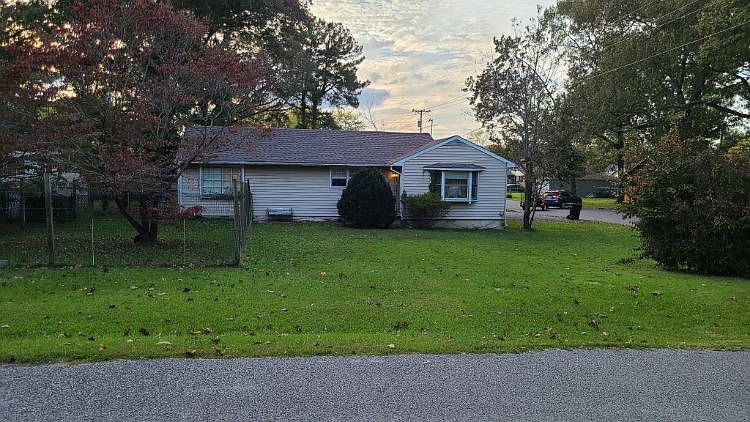 1st image of 400 Westside Heights Dr