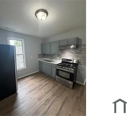 3 bed, $1,200 — Photo 3