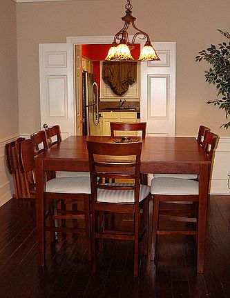 Dining Room w/ Hardwood Floo