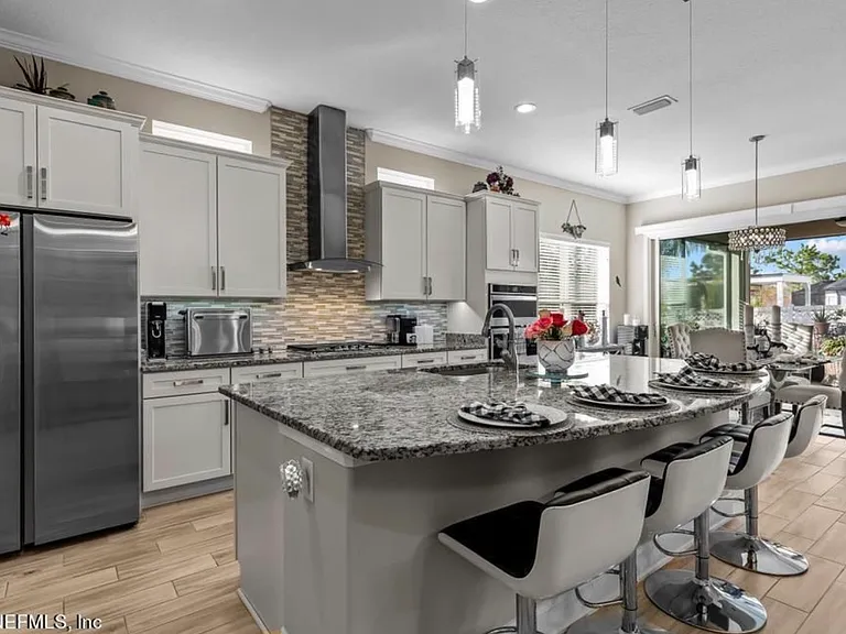 454 Athens Dr — Photo 5