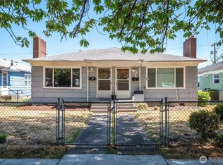 1030 16th Ave, Longview, WA 98632