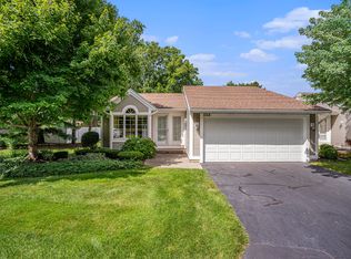 668 Appletree Dr, Holland, MI 49423
