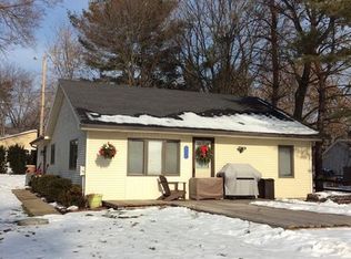 3585 Rush Lake Rd, Pinckney, MI 48169