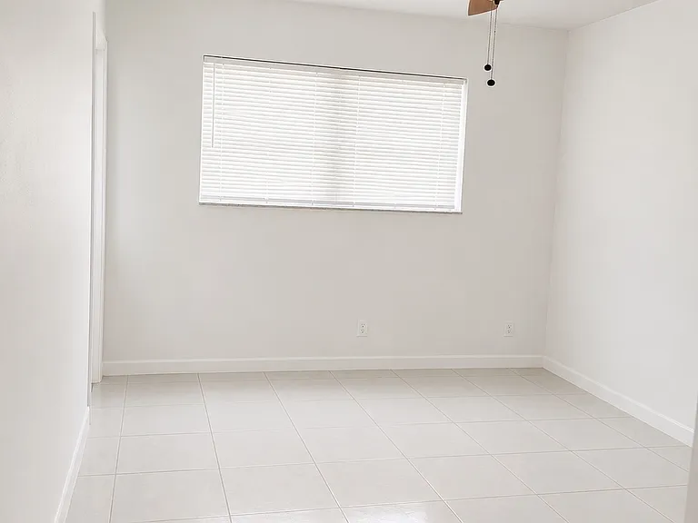 2238 Monroe St #111 — Photo 7