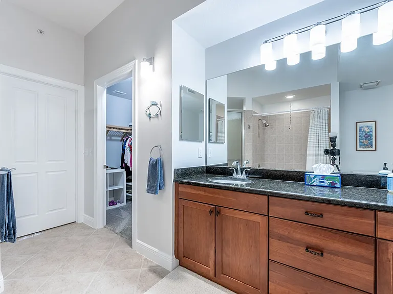 5116 Melbourne St #B-303 — Photo 32