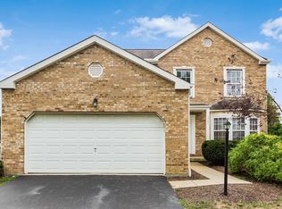 3966 Rivers Run Dr, Lewis Center, OH 43035