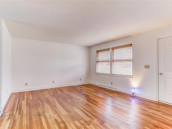 5th image of 27 Terrace Park Blvd
