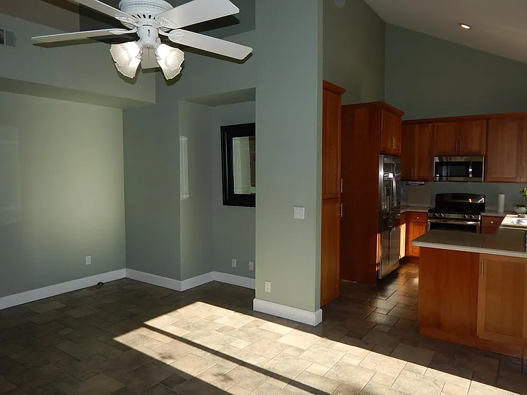 1209 Evans Ct — Photo 14