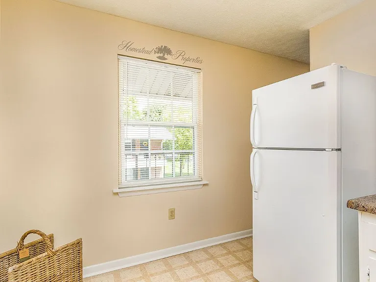 Buccaneer Court — Photo 16