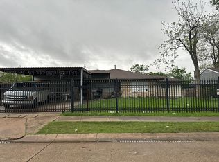 8658 Sonneville Dr, Houston, TX 77080