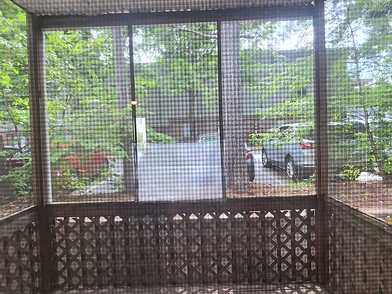 133 Columbine Dr #113 — Photo 6