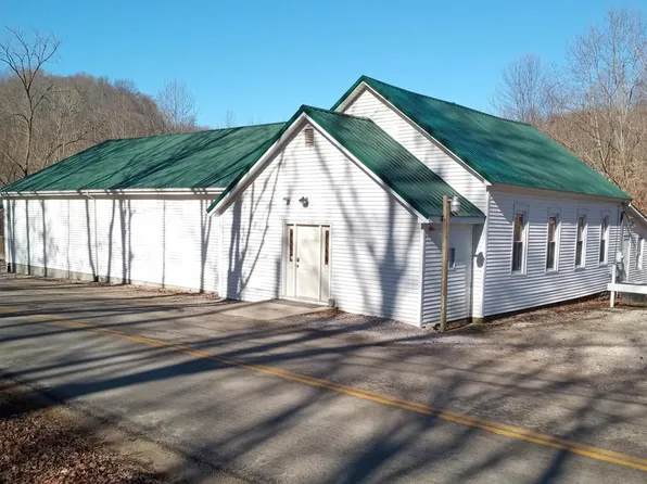 630 Jackson Hill Rd, Jackson, OH 45640