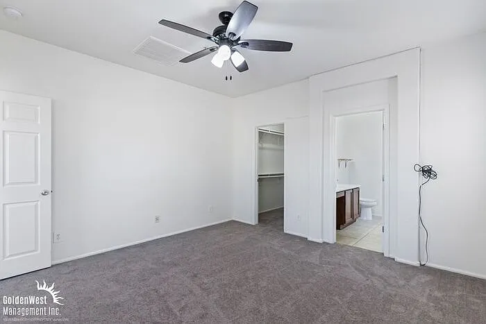 993 E Corral St — Photo 10