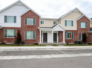 782 E Newfield Dr, Sandy, UT 84094