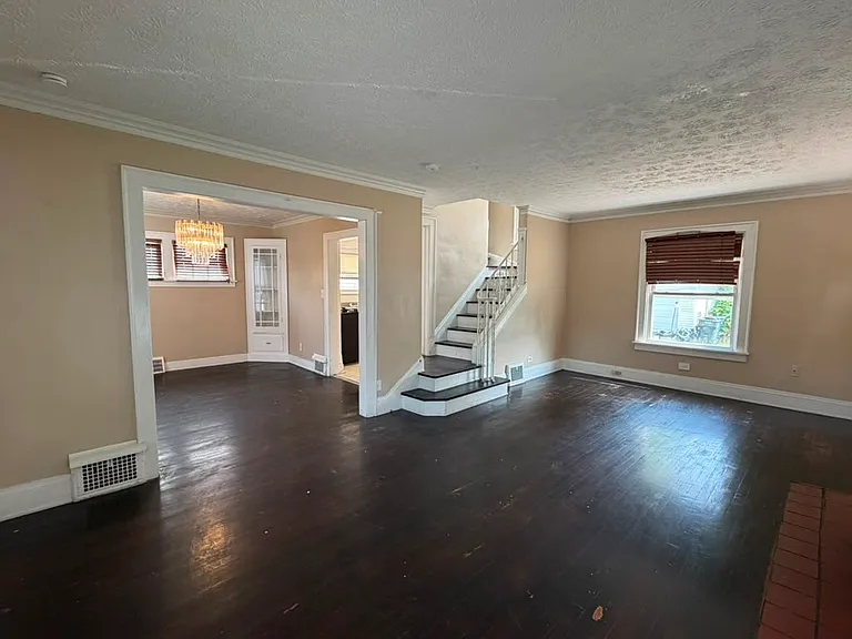 3398 Winsford Rd — Photo 23