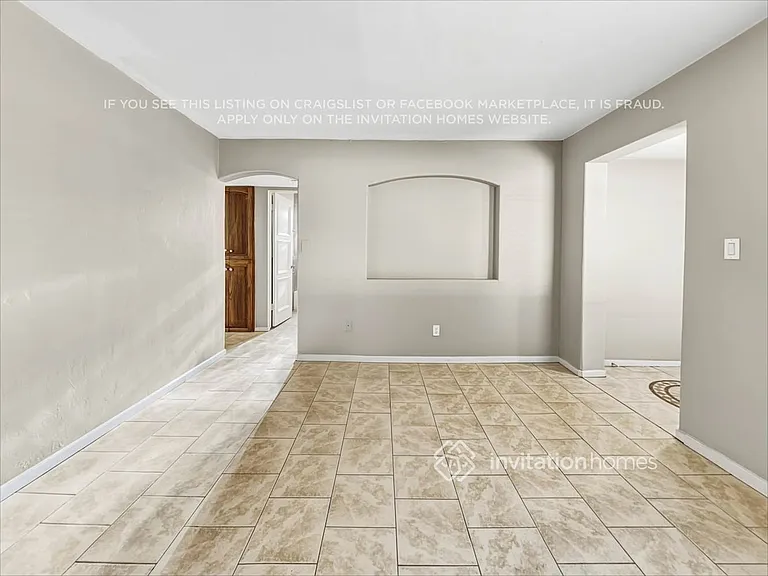 525 W 6th Dr — Photo 4