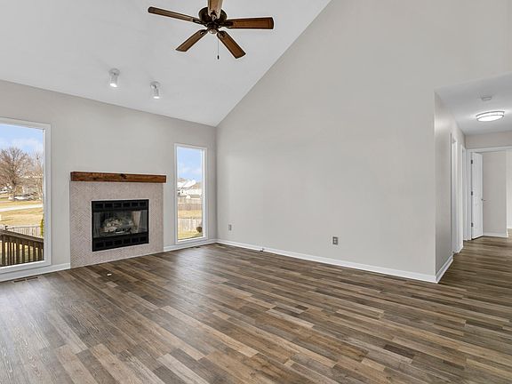 Great Room looking from top of the entry steps