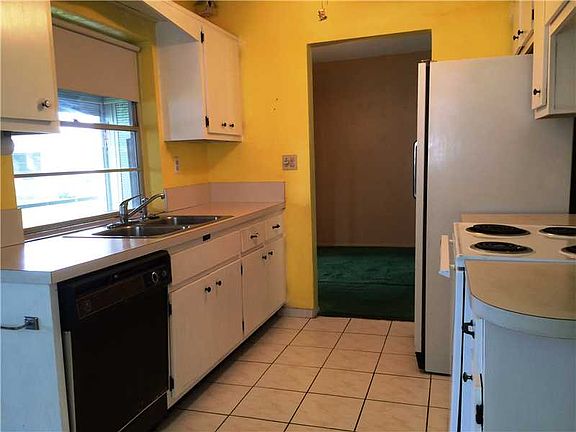 3rd image of 2980 NW 2nd Ave