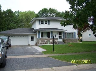 36 Charlene Dr, Rochester, NY 14606